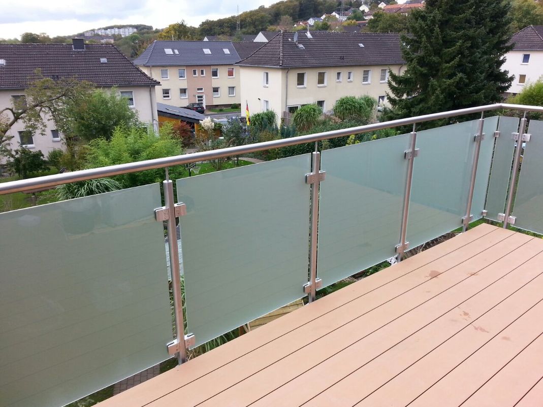 AIKO Edelstahl Metallbau. Das Nützliche mit dem Schönen verbinden! AIKO ist Ihr Ansprechpartner rund um Metallbau, Edelstahl, Glas sowie Holz. Wir realisieren Ihre Ideen und Wünsche