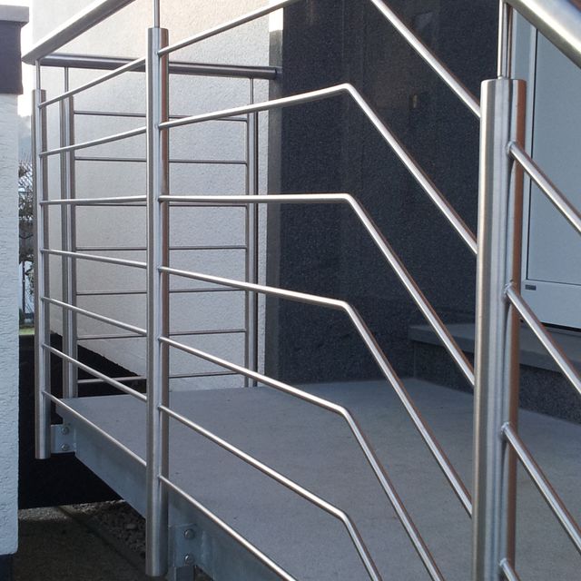 AIKO Edelstahl Metallbau. Das Nützliche mit dem Schönen verbinden! AIKO ist Ihr Ansprechpartner rund um Metallbau, Edelstahl, Glas sowie Holz. Wir realisieren Ihre Ideen und Wünsche