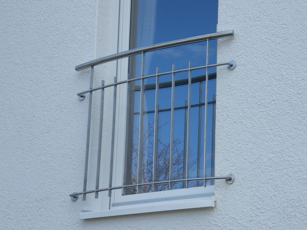 AIKO Edelstahl Metallbau. Das Nützliche mit dem Schönen verbinden! AIKO ist Ihr Ansprechpartner rund um Metallbau, Edelstahl, Glas sowie Holz. Wir realisieren Ihre Ideen und Wünsche
