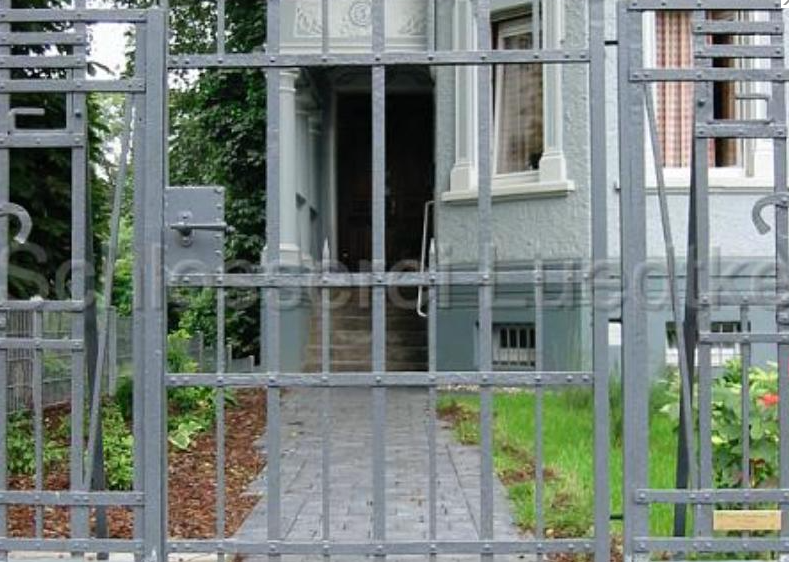 Norbert Lüdtke, Bau- & Kunstschlosserei. Ob Schmieden, Schweißen, Nieten, Biegen, oder Walzen, wir bieten Ihnen eine zeitgemäße, flexible und formschöne Lösung & mehr.
